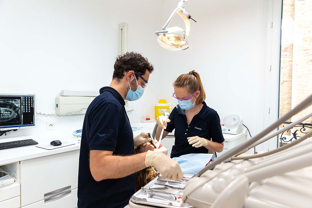 Dr Diss- Clinique Dentaire Elysées Ponthieu - Dentiste Paris 8